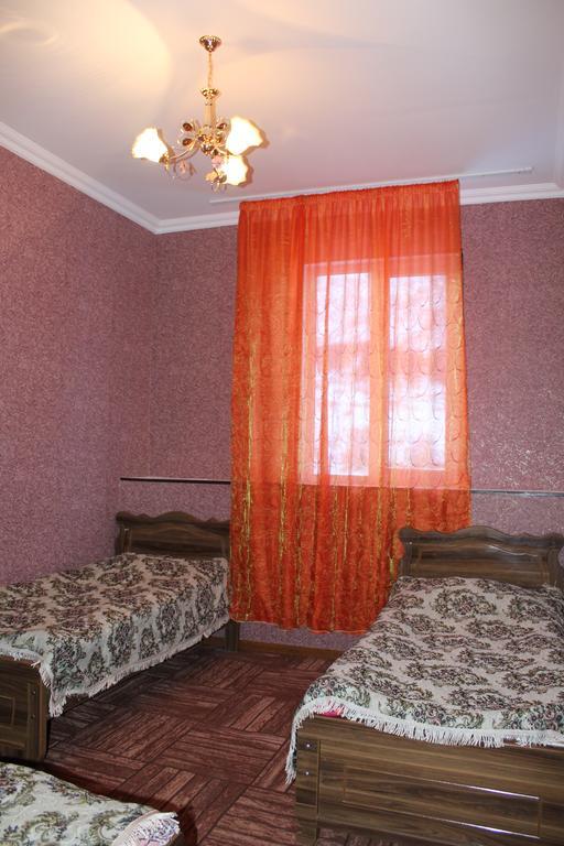 Guest House Tavaduri Mestia Esterno foto