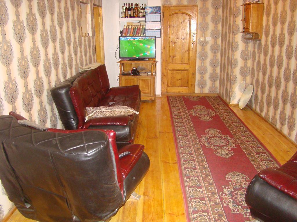 Guest House Tavaduri Mestia Esterno foto