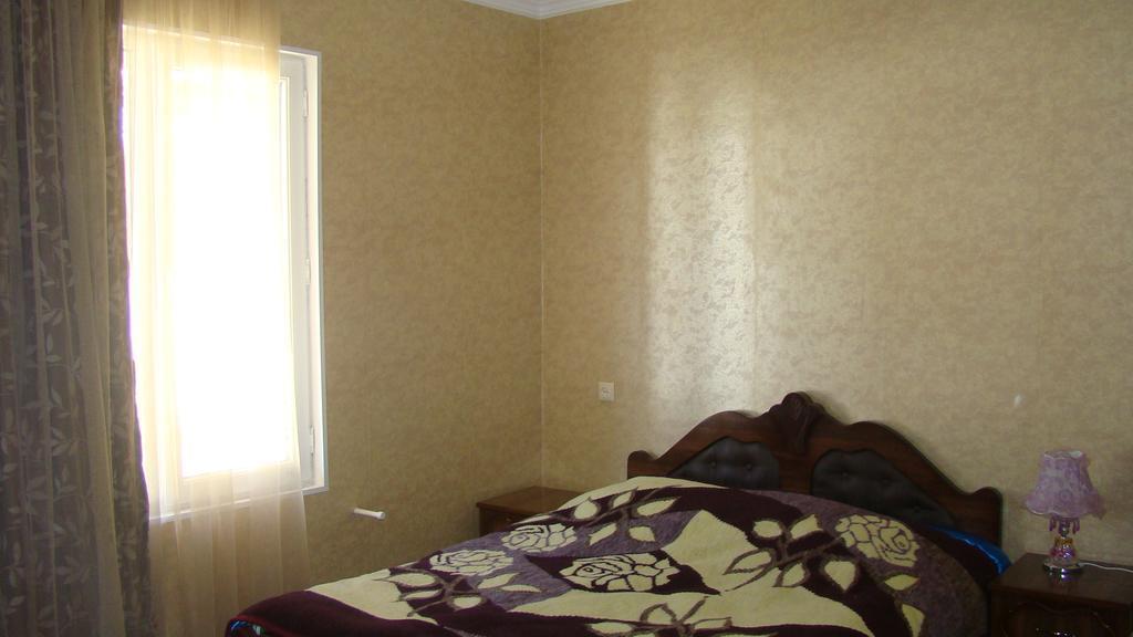Guest House Tavaduri Mestia Esterno foto
