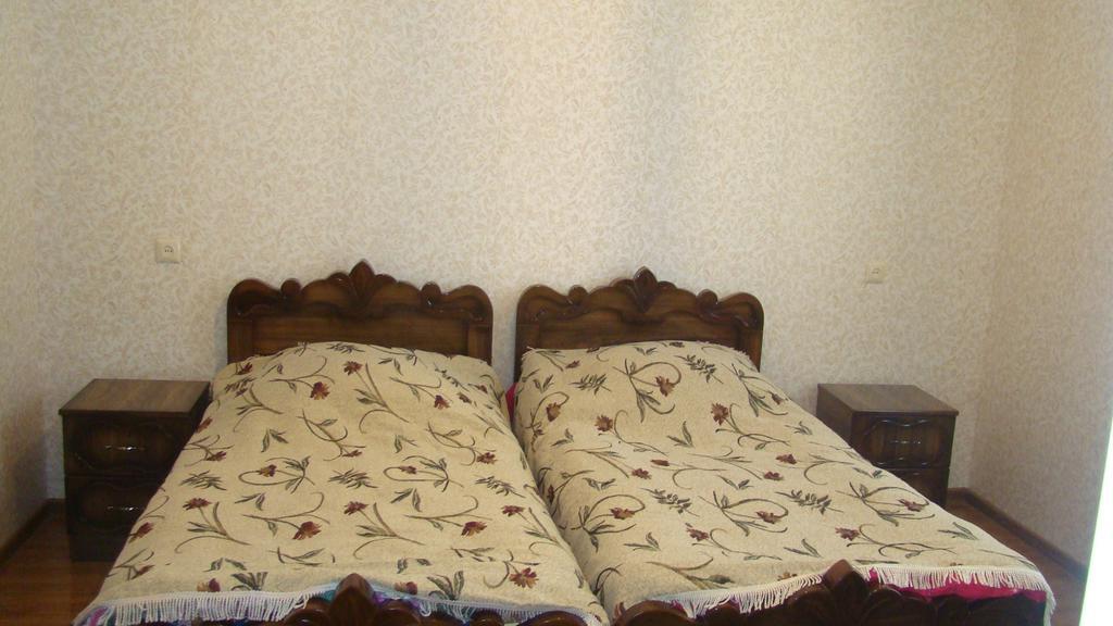 Guest House Tavaduri Mestia Esterno foto